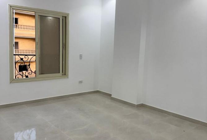 8258672 - Property Image 2