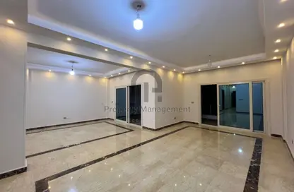 فيلا - 5 غرف نوم - 4 حمامات للايجار في حى القرنفل - التجمع الخامس - مدينة القاهرة الجديدة - القاهرة
