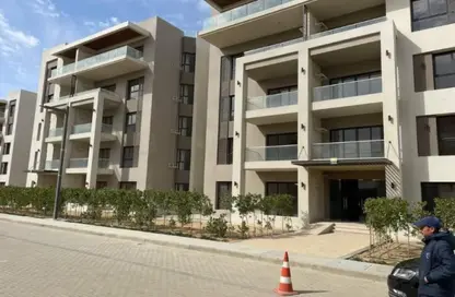 Apartment - 3 Bedrooms - 2 Bathrooms for sale in The Address East - 90 Street - The 5th Settlement - New Cairo City - Cairo