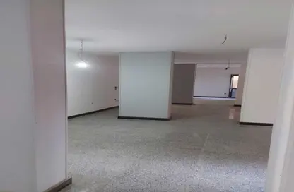 Retail - Studio - 1 Bathroom for rent in Abd Al Aziz Fahmy St. - Heliopolis Square - El Nozha - Cairo