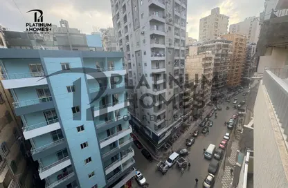 شقة - 3 غرف نوم - 1 حمام للبيع في ميامي - حي اول المنتزة - الاسكندرية