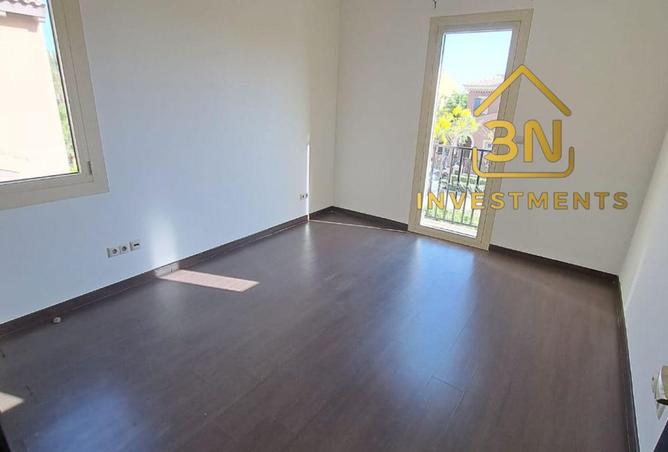 8287477 - Property Image 2