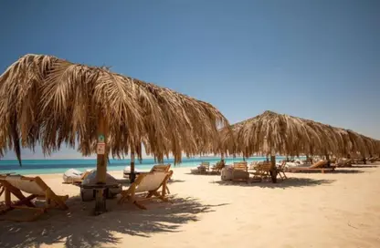 شاليه - 2 غرف نوم - 3 حمامات للبيع في بيت البحر - سيدي حنيش - الساحل الشمالي