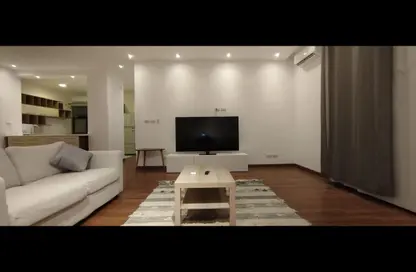 شقة - 2 غرف نوم - 2 حمامات للايجار في ذا كورت ياردز - كمبوندات الشيخ زايد - الشيخ زايد - الجيزة