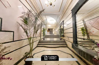 Apartment - 3 Bedrooms - 2 Bathrooms for sale in Zahi Bayoumi St. - Hadara - Hay Wasat - Alexandria