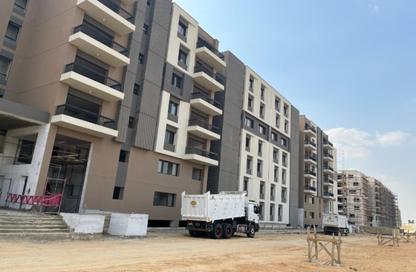 Apartment - 3 Bedrooms - 3 Bathrooms for sale in Swan Lake Residence - 5th Settlement Compounds - The 5th Settlement - New Cairo City - Cairo