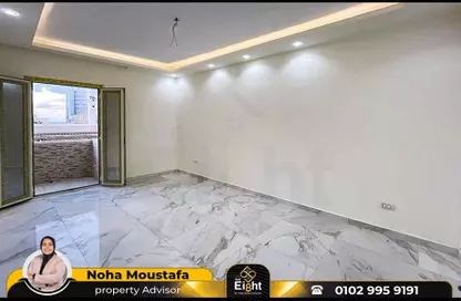 شقة - 2 غرف نوم - 1 حمام للبيع في سابا باشا - حي شرق - الاسكندرية