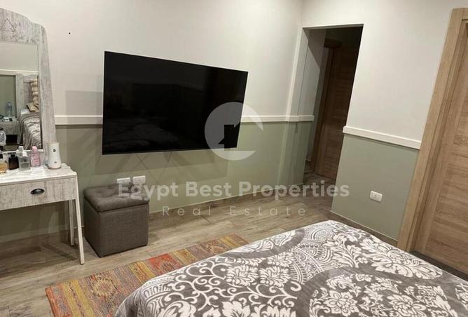 8327396 - Property Image 2