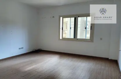Apartment - 4 Bedrooms - 2 Bathrooms for sale in New Cairo Centre - North Teseen St. - The 5th Settlement - New Cairo City - Cairo