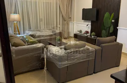 شقة - 3 غرف نوم - 2 حمامات للايجار في مدينة وصال - كمبوندات الشروق - مدينة الشروق - القاهرة