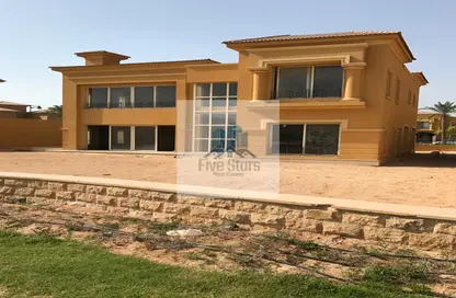 فيلا - 6 غرف نوم - 6 حمامات للبيع في رويال ميدوز - كمبوندات الشيخ زايد - الشيخ زايد - الجيزة