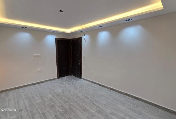 8215392 - Property Image 3