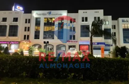 Clinic - Studio - 1 Bathroom for rent in Al Mehwar Al Markazi - 1st District - 6 October City - Giza