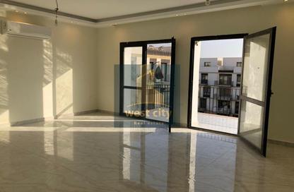 Apartment - 3 Bedrooms - 4 Bathrooms for rent in The Courtyards - Sheikh Zayed Compounds - Sheikh Zayed City - Giza