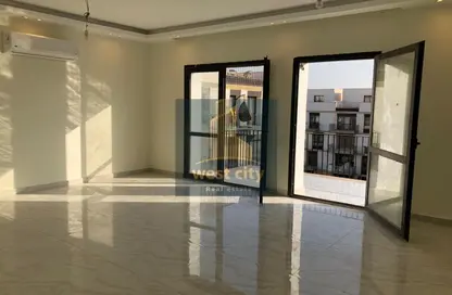 شقة - 3 غرف نوم - 4 حمامات للايجار في ذا كورت ياردز - كمبوندات الشيخ زايد - الشيخ زايد - الجيزة