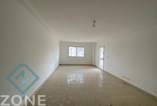 8208035 - Property Main Image