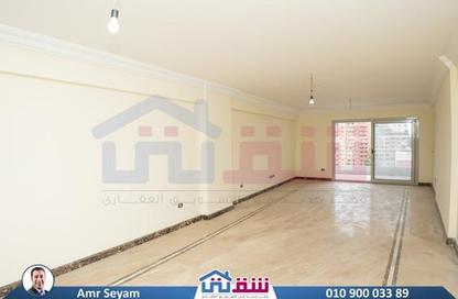 Apartment - 3 Bedrooms - 3 Bathrooms for sale in Saba Basha - Hay Sharq - Alexandria