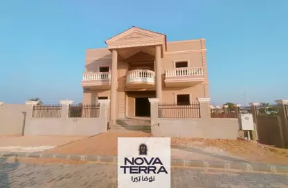 فيلا - 8 غرف نوم - 8 حمامات للبيع في شارع دريم لاند - دريم لاند - طريق الواحات - مدينة 6 أكتوبر - الجيزة