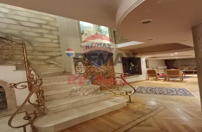 Duplex - 4 Bedrooms - 3 Bathrooms for sale in Mousa Ibn Naseer St. - Al Hadiqah Al Dawliyah - 7th District - Nasr City - Cairo