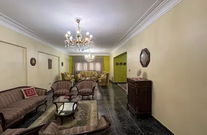 Apartment - 4 Bedrooms - 2 Bathrooms for sale in Abdelrahman Sedky St. - 6th Zone - Nasr City - Cairo