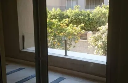شقة - 2 غرف نوم - 2 حمامات للبيع في ذا فيلدج - المستثمرين الجنوبية - مدينة القاهرة الجديدة - القاهرة