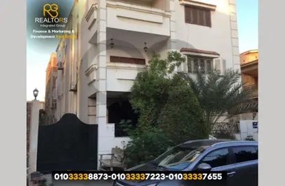 بناية كاملة - 8 غرف نوم - 6 حمامات للبيع في الحي المتميز - مدينة 6 أكتوبر - الجيزة
