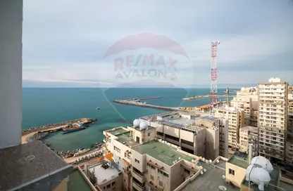 Penthouse - 3 Bedrooms - 3 Bathrooms for sale in Shaarawy St. - Laurent - Hay Sharq - Alexandria