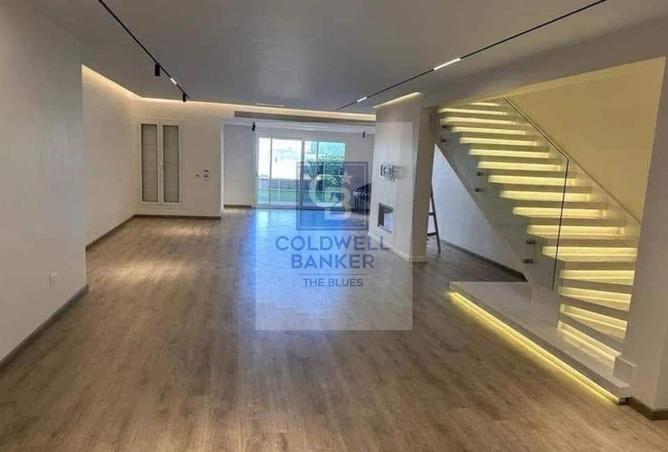 8193992 - Property Image 2