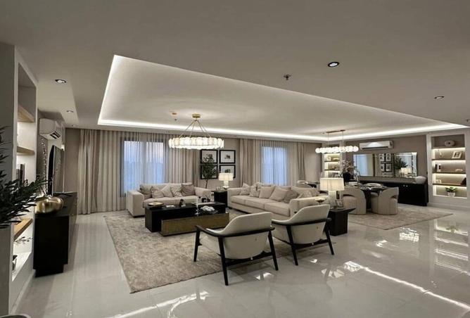 8072976 - Property Image 2