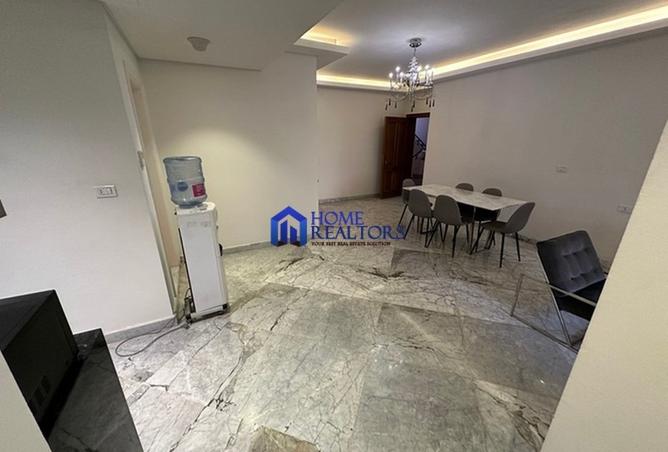 8052328 - Property Image 2