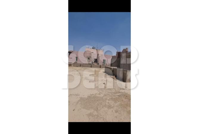 سطح - 3 غرف نوم - 2 حمامات للبيع في شارع الثوره - الكوربة - مصر الجديدة - القاهرة