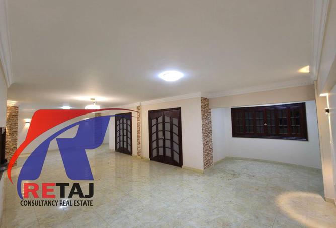 8376772 - Property Image 2