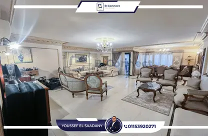 Apartment - 3 Bedrooms - 3 Bathrooms for sale in Al Geish Road - Laurent - Hay Sharq - Alexandria