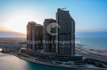 Apartment - 2 Bedrooms - 2 Bathrooms for sale in North Edge Towers - New Alamein City - Al Alamein - North Coast