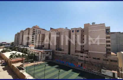 Apartment - 3 Bedrooms - 2 Bathrooms for sale in Al Nasr St. - Smouha - Hay Sharq - Alexandria