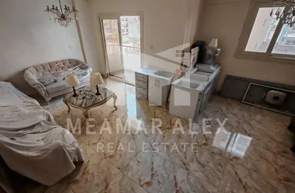 Apartment - 3 Bedrooms - 1 Bathroom for sale in Mohamed Mokbel St. - Glim - Hay Sharq - Alexandria