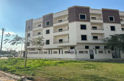 Apartment - 3 Bedrooms - 2 Bathrooms for sale in 8th Area - Shorouk City - Cairo