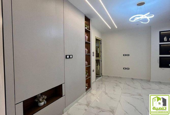 8314313 - Property Image 2