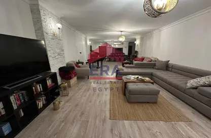 شقة - 3 غرف نوم - 3 حمامات للبيع في شارع زهراء المعادى - دجلة - حي المعادي - القاهرة