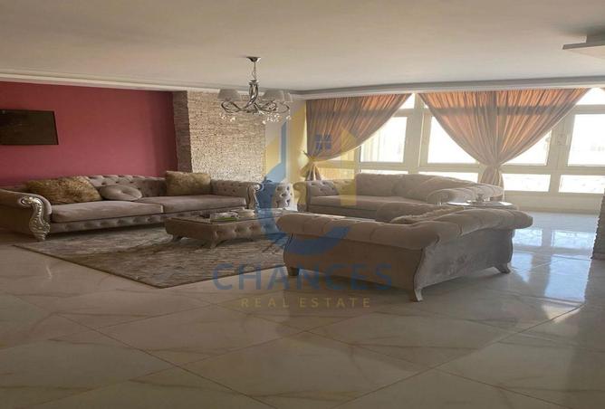 8195076 - Property Image 2