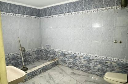 Apartment - 3 Bedrooms - 2 Bathrooms for sale in Abd Al Razak Al Sanhouri St. - 6th Zone - Nasr City - Cairo