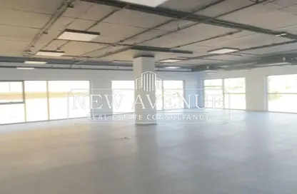 مساحات مكتبية - استوديو - 2 حمامات للايجار في سوديك ايست - الحي السادس - هليوبوليس الجديدة - القاهرة