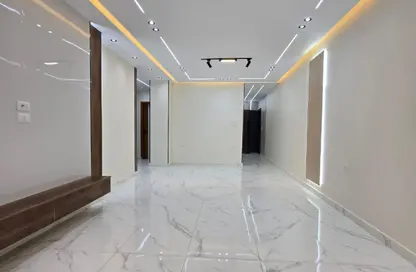 Apartment - 3 Bedrooms - 2 Bathrooms for sale in Gate 4 - Mena - Hadayek El Ahram - Giza