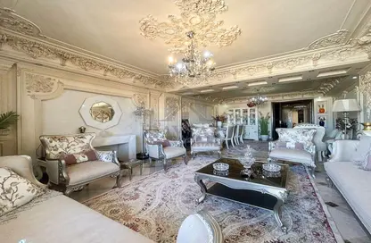 شقة - 3 غرف نوم - 3 حمامات للبيع في شارع توت عنخ امون - سموحة - حي شرق - الاسكندرية شقة - 3 غرف نوم - 3 حمامات للبيع في شارع توت عنخ امون - سموحة - حي شرق - الاسكندرية