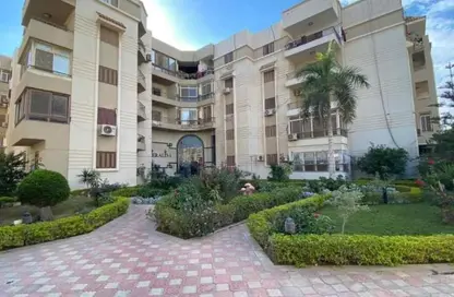 Apartment - 3 Bedrooms - 2 Bathrooms for sale in Zahraa El Maadi - Hay El Maadi - Cairo