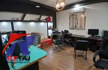 Apartment - 3 Bedrooms - 2 Bathrooms for sale in Dr Hassan Al Sherif St. - 8th Zone - Nasr City - Cairo