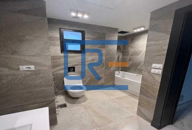 8155004 - Property Image 3