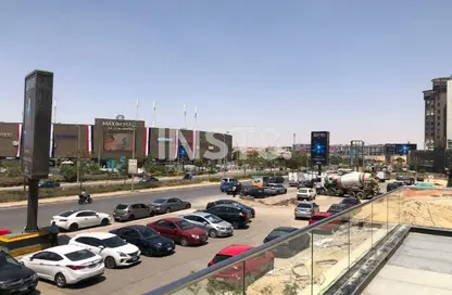 مساحات مكتبية - استوديو - 3 حمامات للايجار في بيزنس بلاس - شارع التسعين الشمالي - التجمع الخامس - مدينة القاهرة الجديدة - القاهرة
