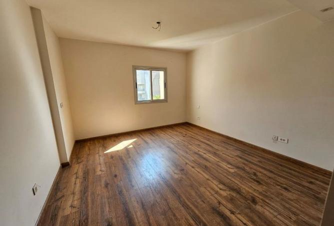 8184059 - Property Main Image