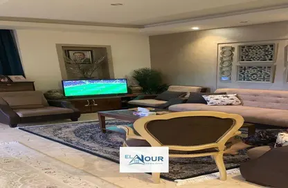 Apartment - 3 Bedrooms - 2 Bathrooms for sale in Mostashareen - North Investors Area - New Cairo City - Cairo